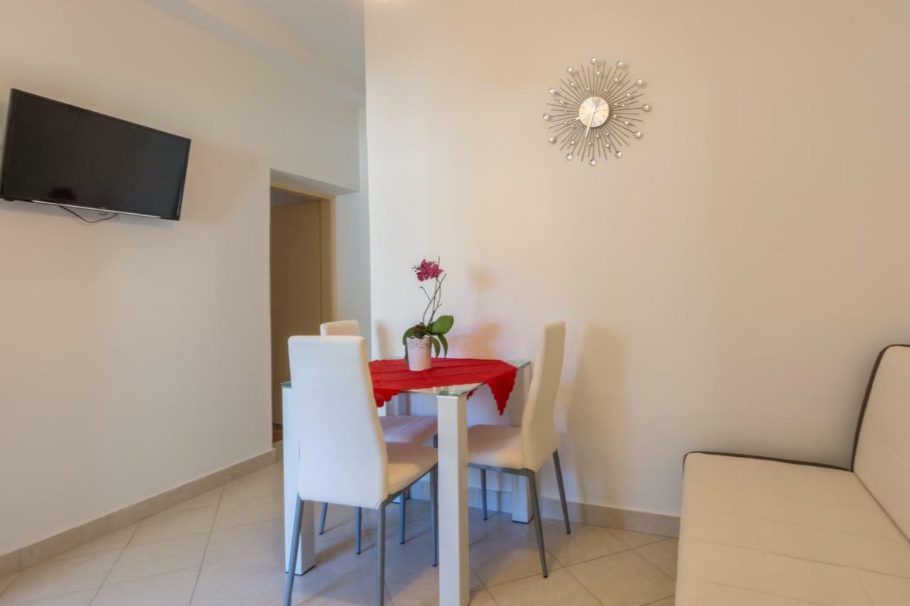 Apartments Tolic Biograd Na Moru Dış mekan fotoğraf